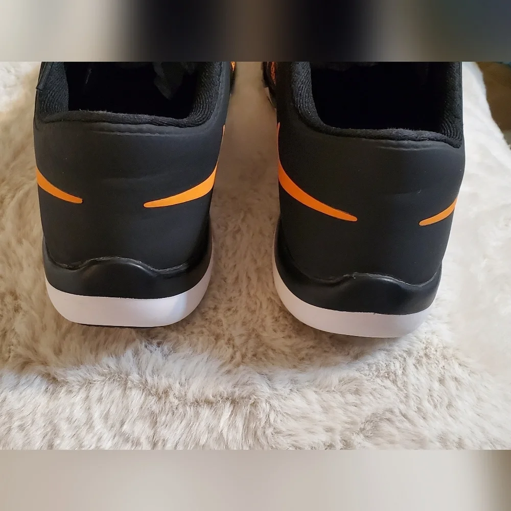 Nike Trainers 5.0 Men's Black and Orange Athletic Shoes. Sz 9